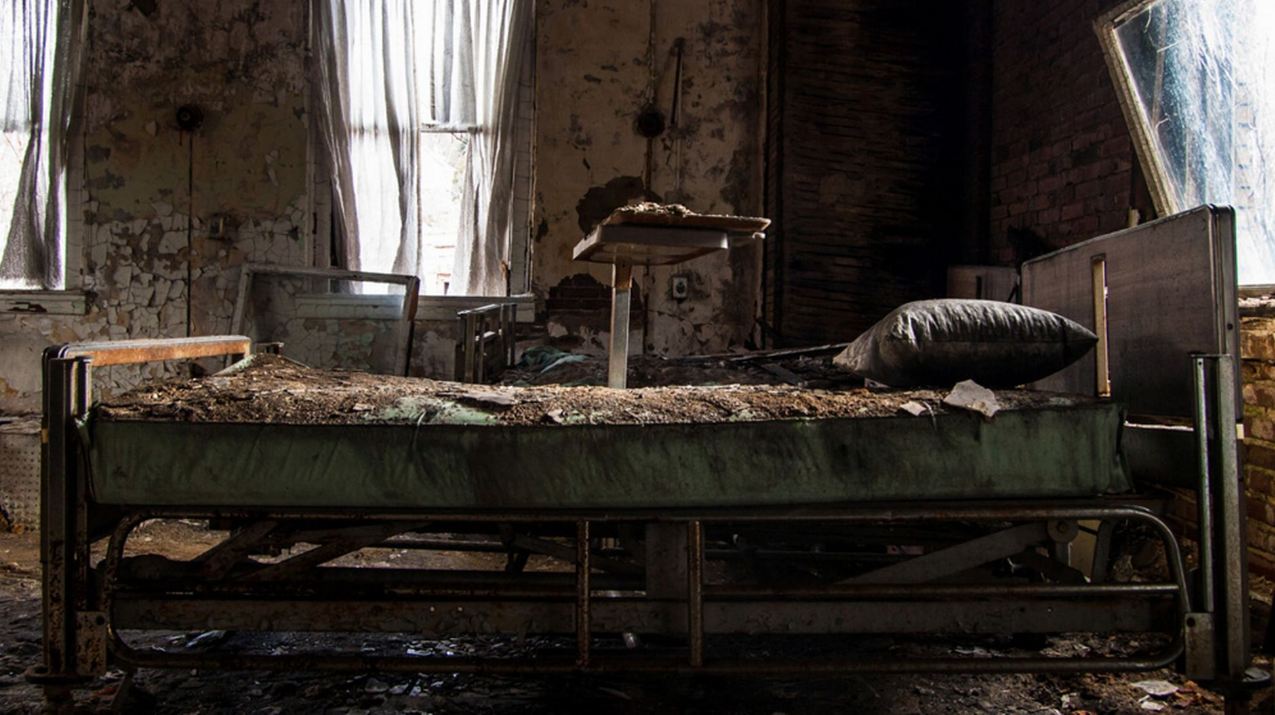 T. Ágoston László: Jusztinka néni vízcsapja